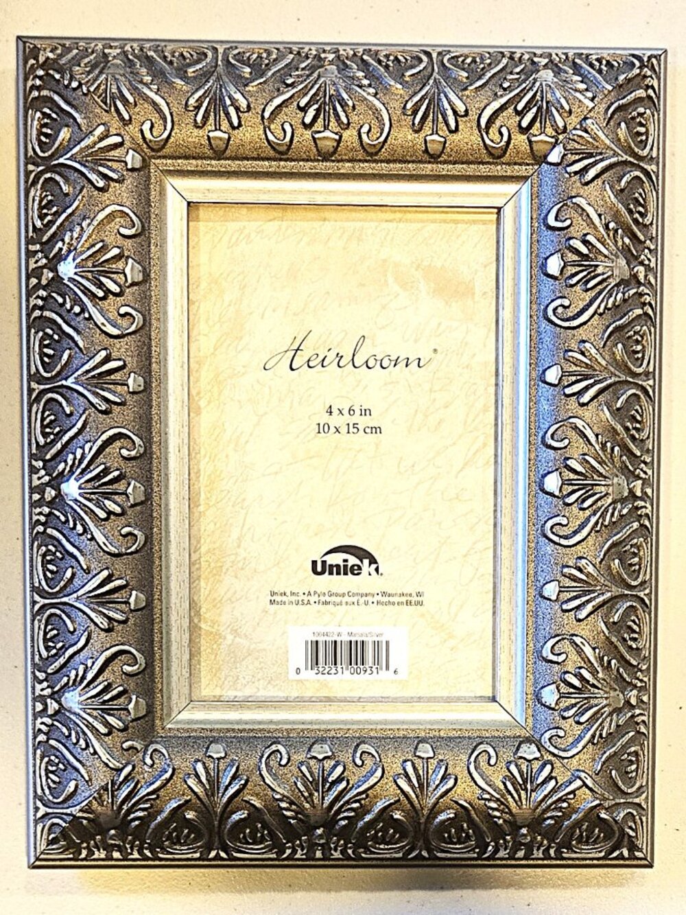 Uniek Heirloom 4x6 Ornate Silver Picture Frame – New – Decorative Floral Design